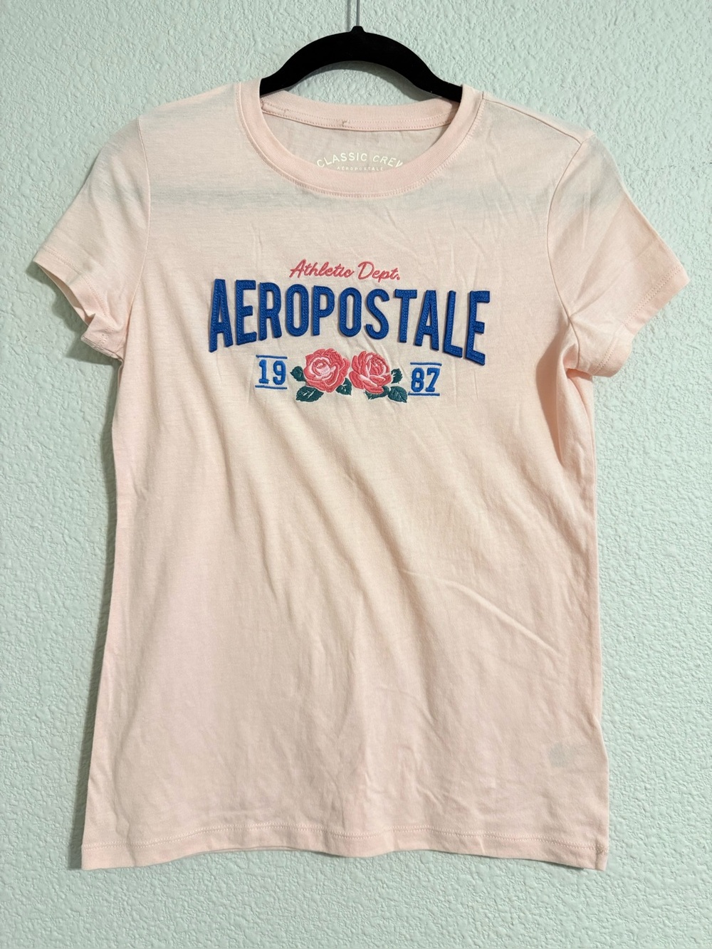 Aeropostale Pale Pink Short Sleeve Tee with Blue Logo and Rose Motif
